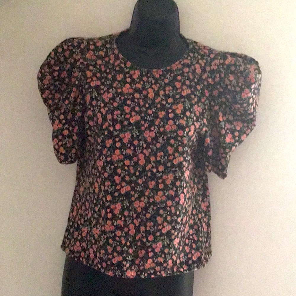 Forever 21 Floral Puffed Shoulder Shirt